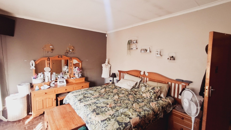 3 Bedroom Property for Sale in Vaalpark Free State
